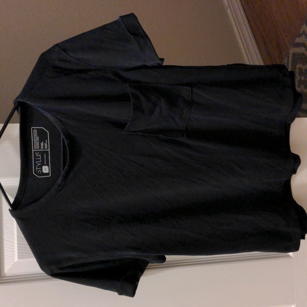 STYLUS Black Tee